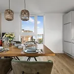 Pier 18 דירה